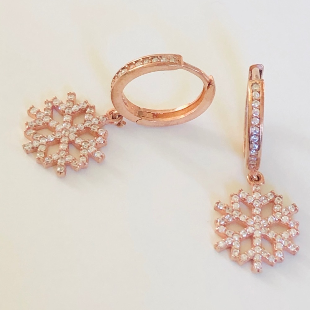 ❄️925 Silver snowflake cz earrings 14K rose gold plated